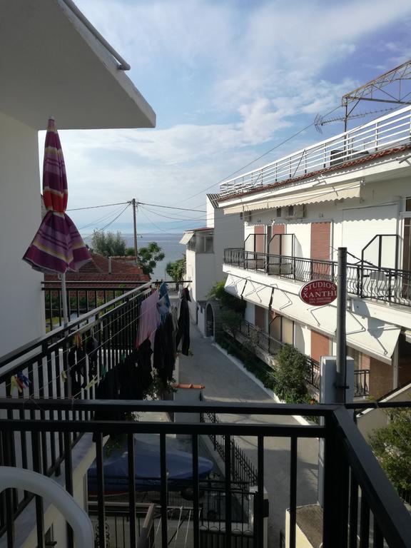 Arleta'S Sunny Guesthouse Prínos Exteriör bild
